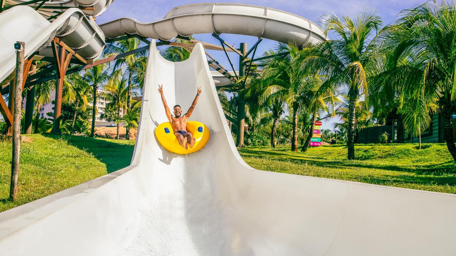 Hot Beach Resort Olímpia Exterior foto A water slide